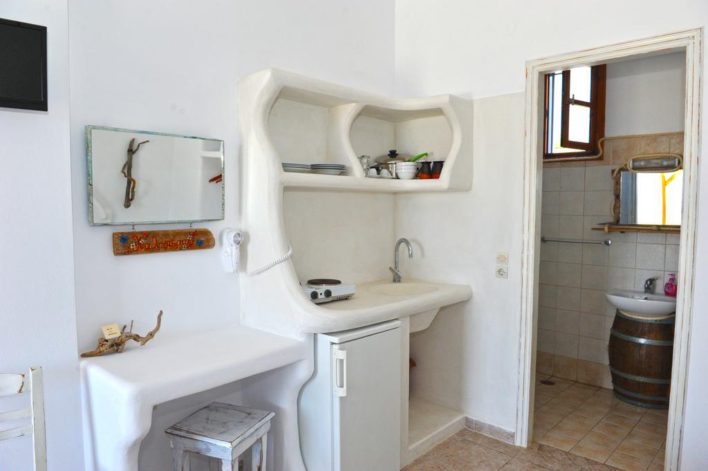 Margaritari Studios Milos アダマス 部屋 写真